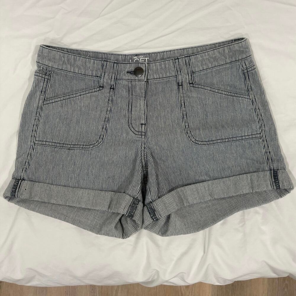 Ann Taylor LOFT Pinstripe Nautical Denim Shorts Size 4